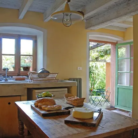 Valle Santa Sleeps 11 Wifi