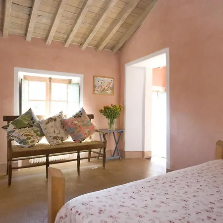 Valle Santa Sleeps 11 Wifi Villa