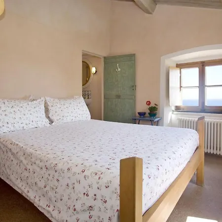 Valle Santa Sleeps 11 Wifi Villa Levanto