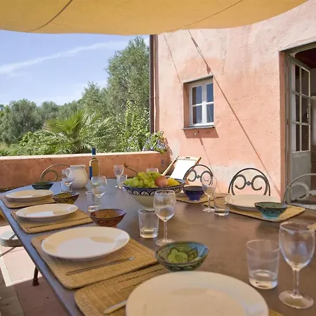 Valle Santa Sleeps 11 Wifi *